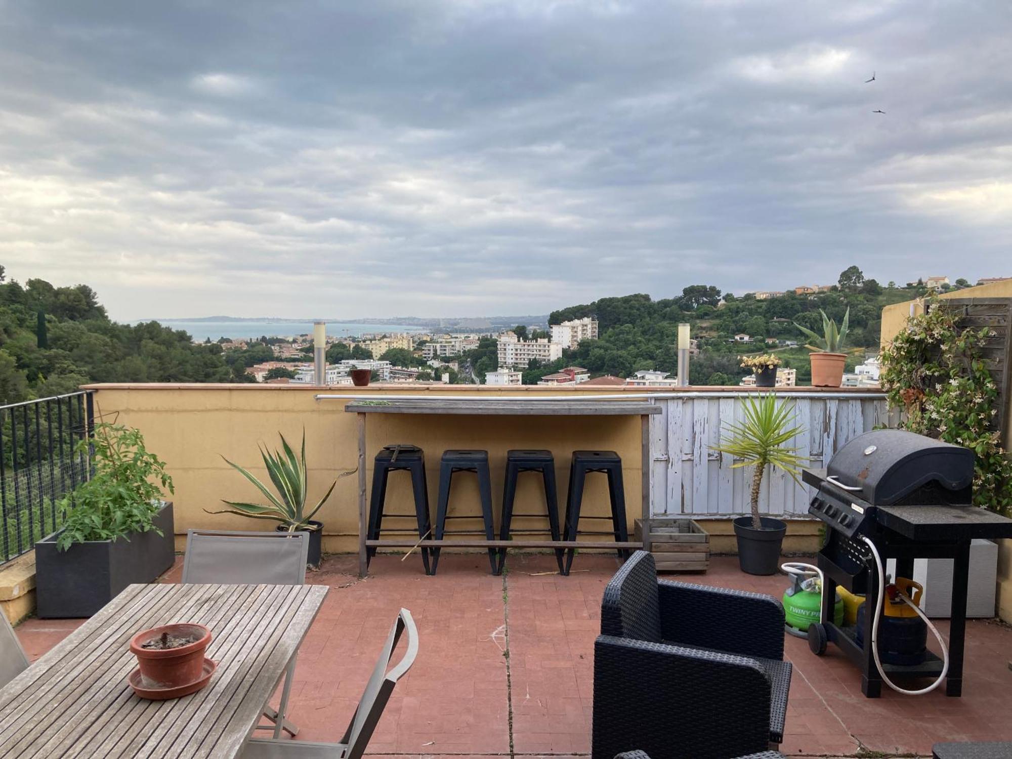 T2 Traversant Avec Une Grande Terrasse Et Piscine Кань-сюр-Мер Екстер'єр фото